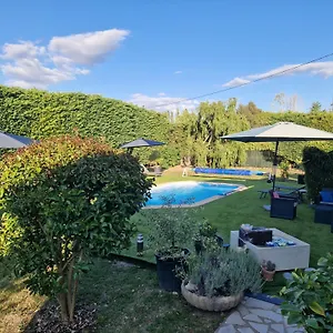 Bed & Breakfast L'etape Provencale ***