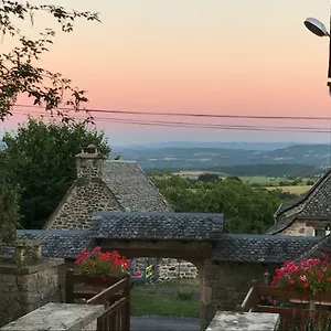 Bed & Breakfast Lo Soulenquo A Fonteilles Sur Le Gr 65 ***